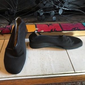 Taryn Rose brown neoprene wedge shoes Sz 39.5